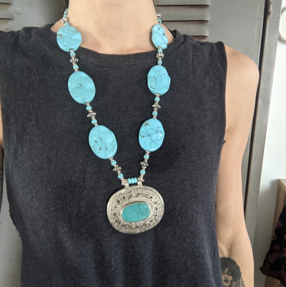 Turquoise necklace - Picture 3 of 3